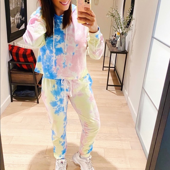 Tie Dye  Lounge Set - NWOT - Picture 5 of 6